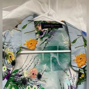 LOUIS VUITTON Silk Oversized Button up Shirt Floral Size Large